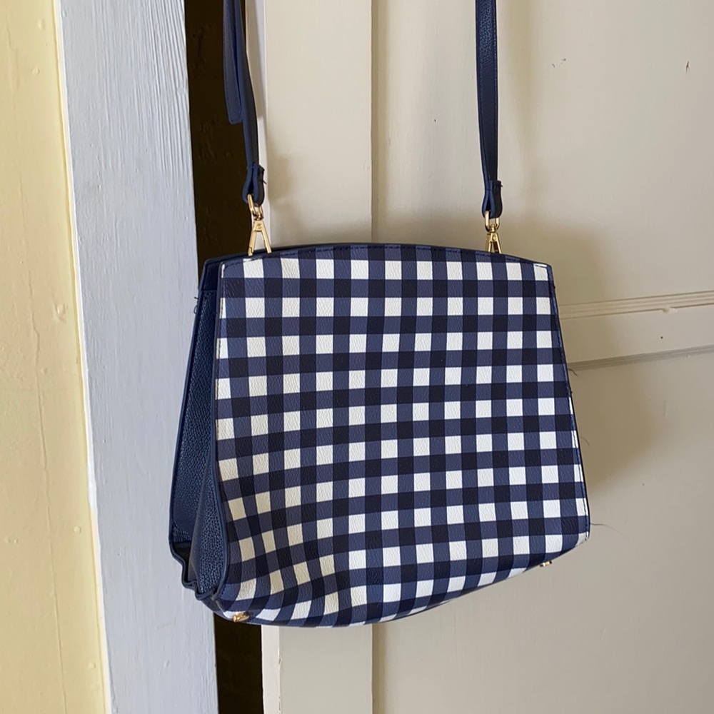 New Day blue and white pattern purse
